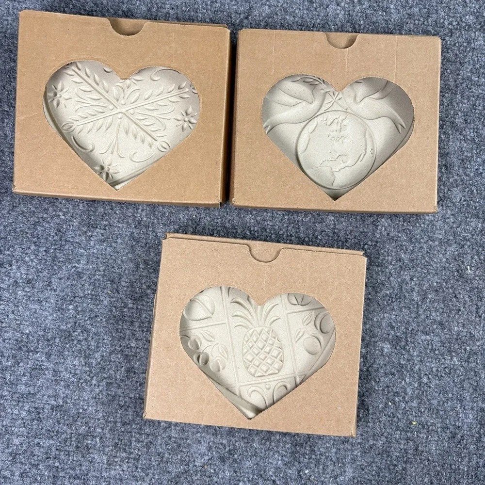 3 Vintage Pampered‎ Chef Family Heritage Heart Cookie Mold Hospitality Peace Y2K